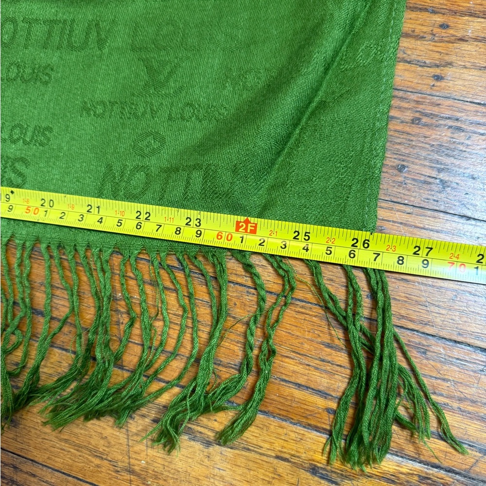 Louis Vuitton Scarf Shawl Wrap LV Monogram Fringe Green 67.5X26 Inches - Picture 14 of 15